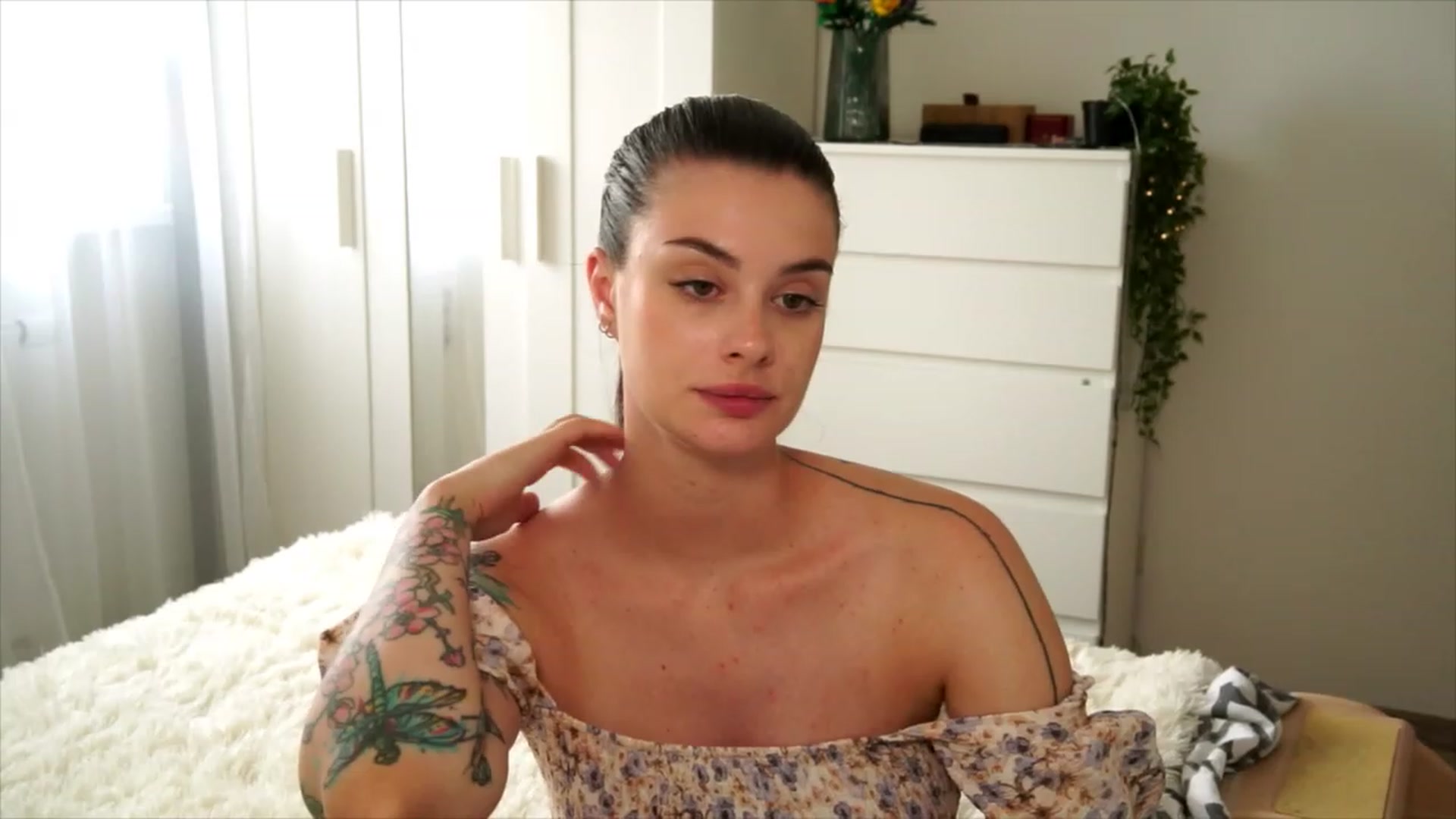Gallery image thumbnail from lucynutty's myfreecams stream on, 08/28/2023, 10:15 image 9 of 20