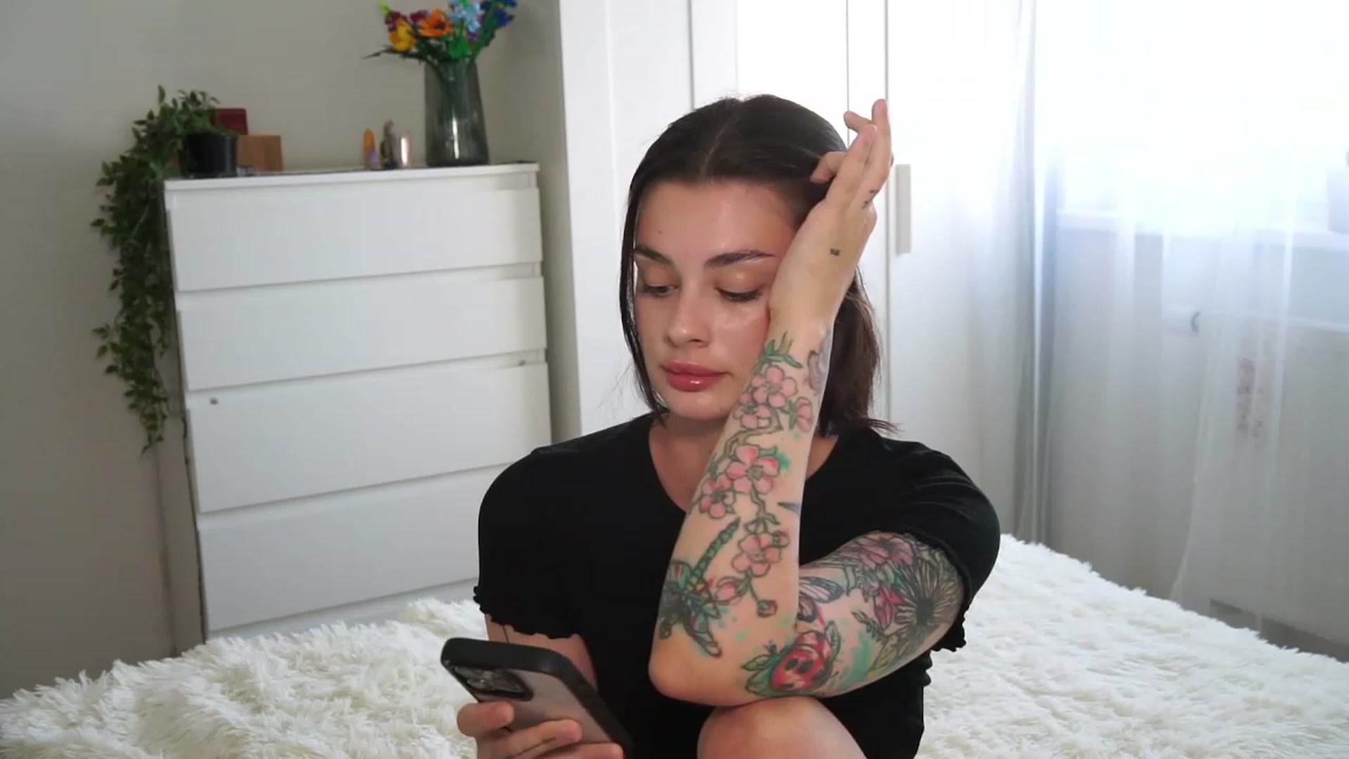 Gallery image thumbnail from lucynutty's myfreecams stream on, 09/10/2023, 12:16 image 2 of 20