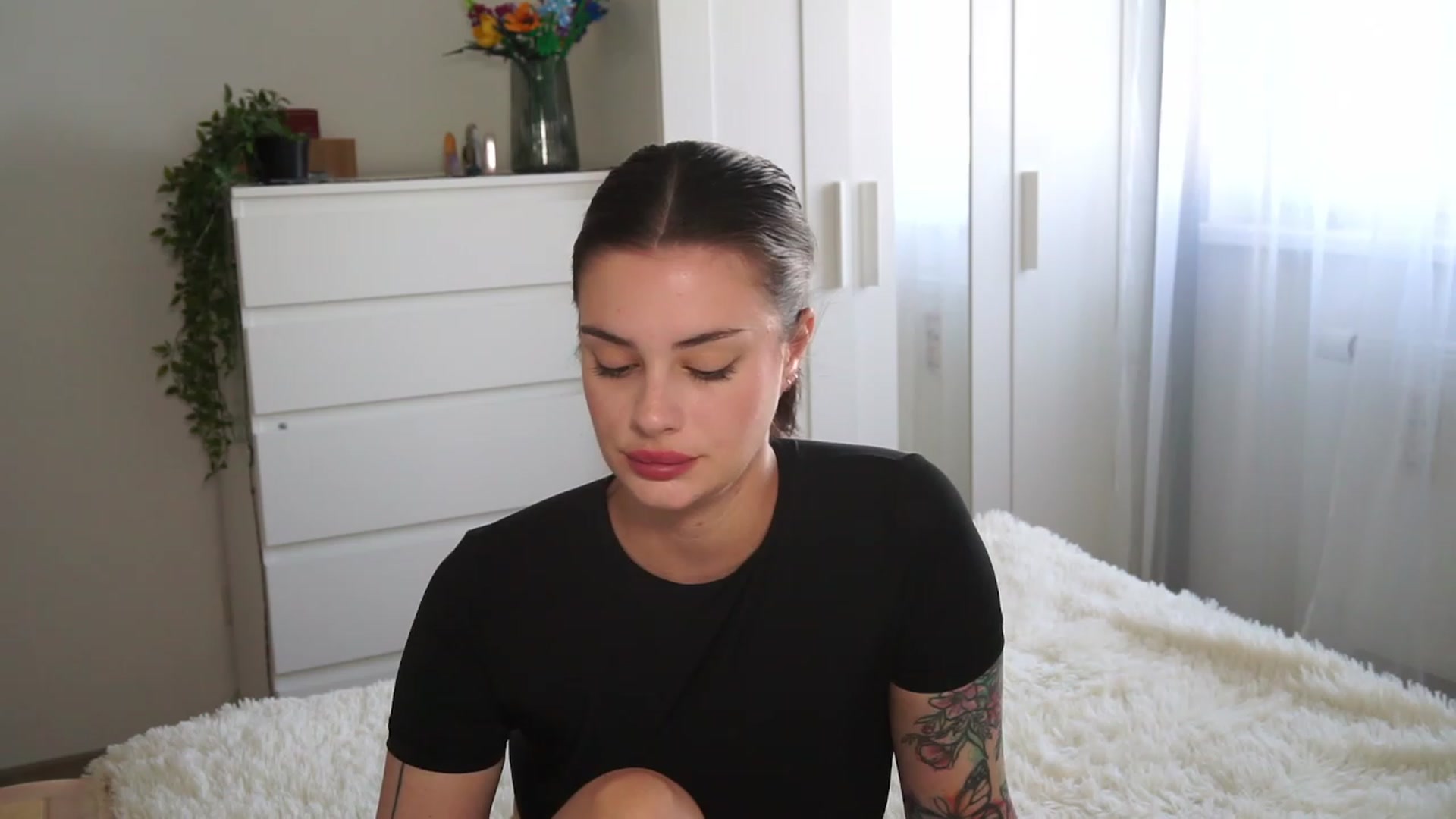 Gallery image thumbnail from lucynutty's myfreecams stream on, 09/11/2023, 07:50 image 13 of 20