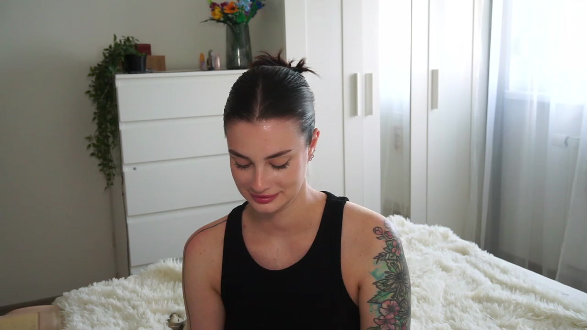 Gallery image thumbnail from lucynutty's myfreecams stream on, 09/11/2023, 14:28 image 6 of 20