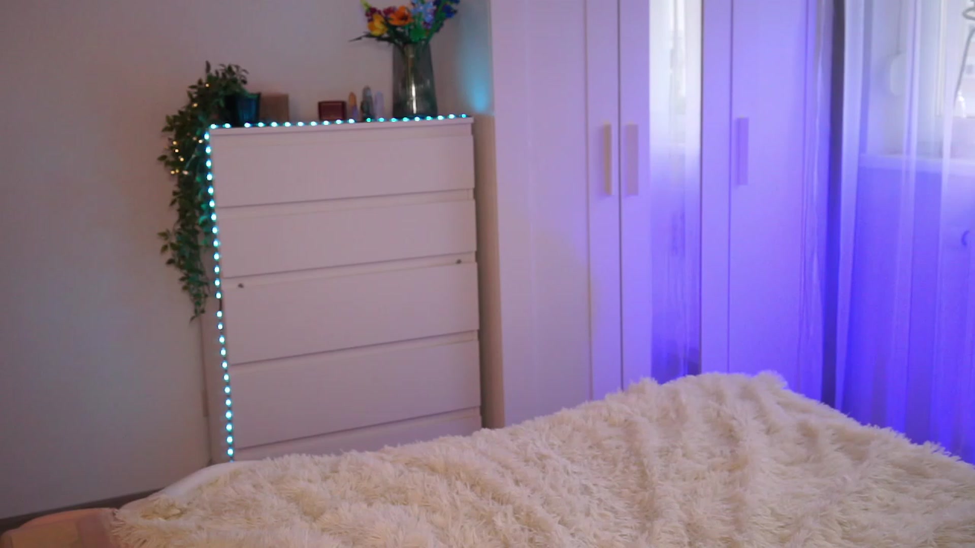 Gallery image thumbnail from lucynutty's myfreecams stream on, 09/13/2023, 16:28 image 15 of 20