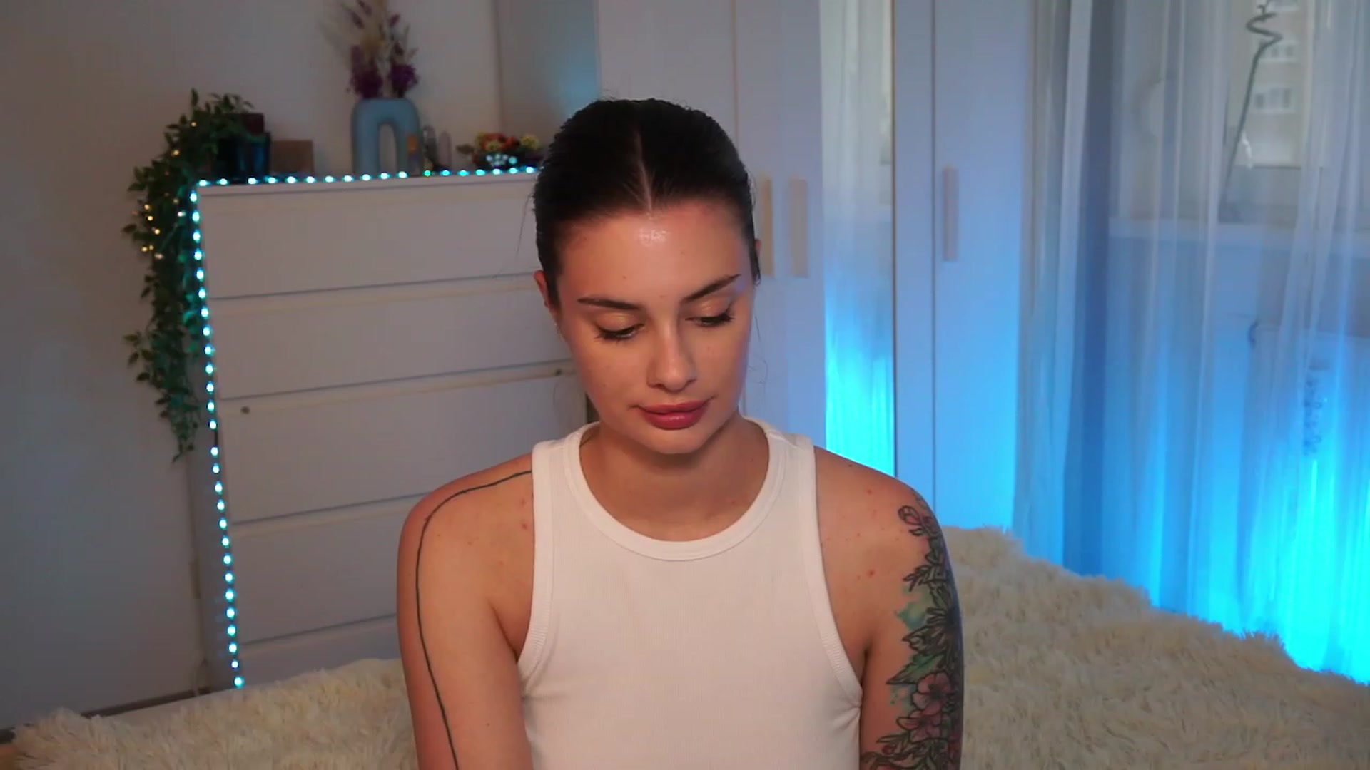 Gallery image thumbnail from lucynutty's myfreecams stream on, 09/14/2023, 15:13 image 4 of 20