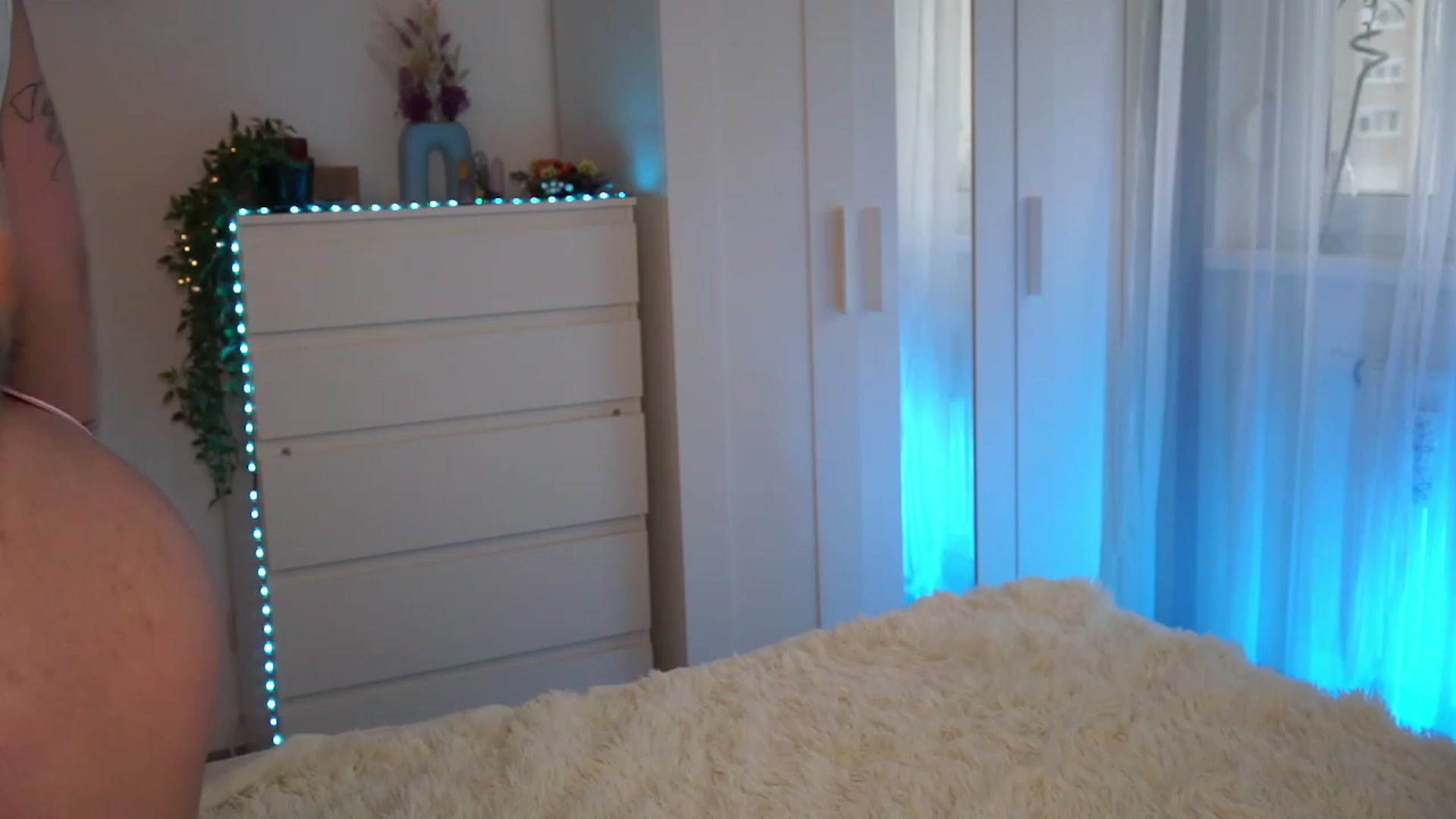Gallery image thumbnail from lucynutty's myfreecams stream on, 09/14/2023, 15:13 image 11 of 20