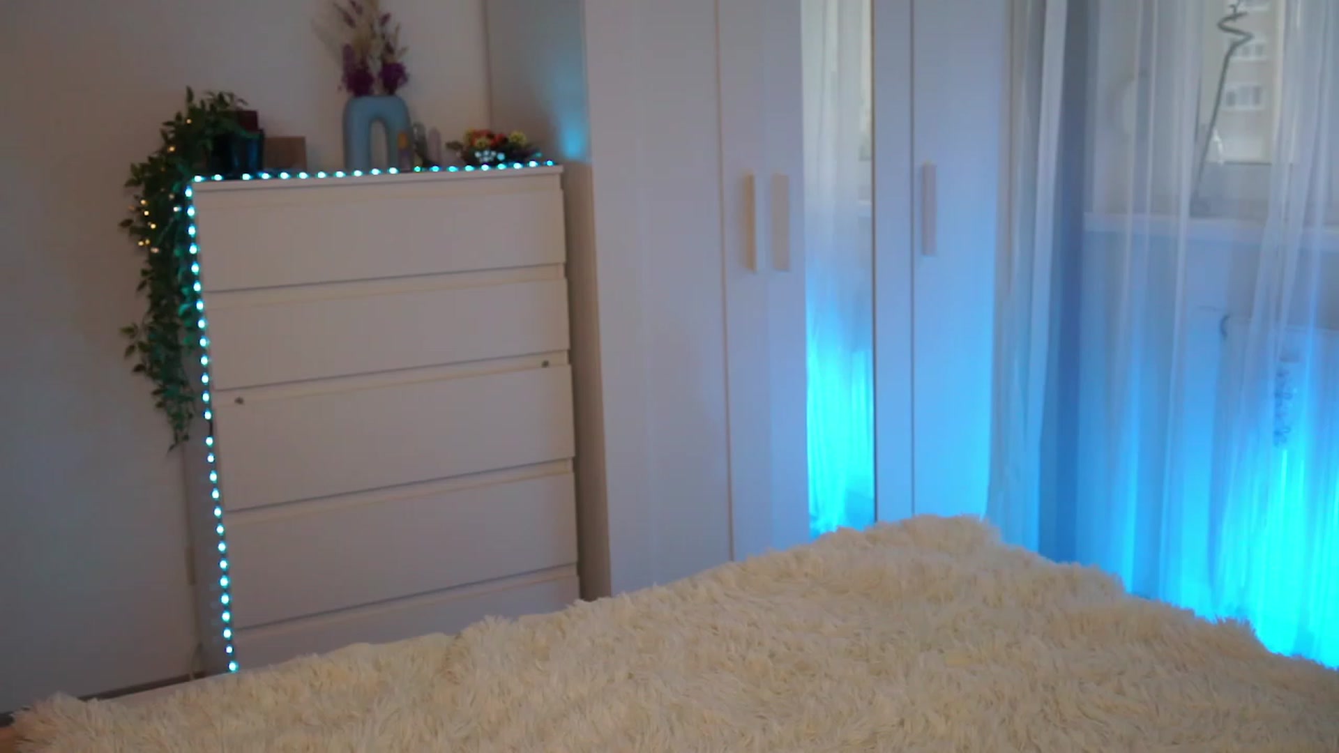 Gallery image thumbnail from lucynutty's myfreecams stream on, 09/14/2023, 15:13 image 6 of 20