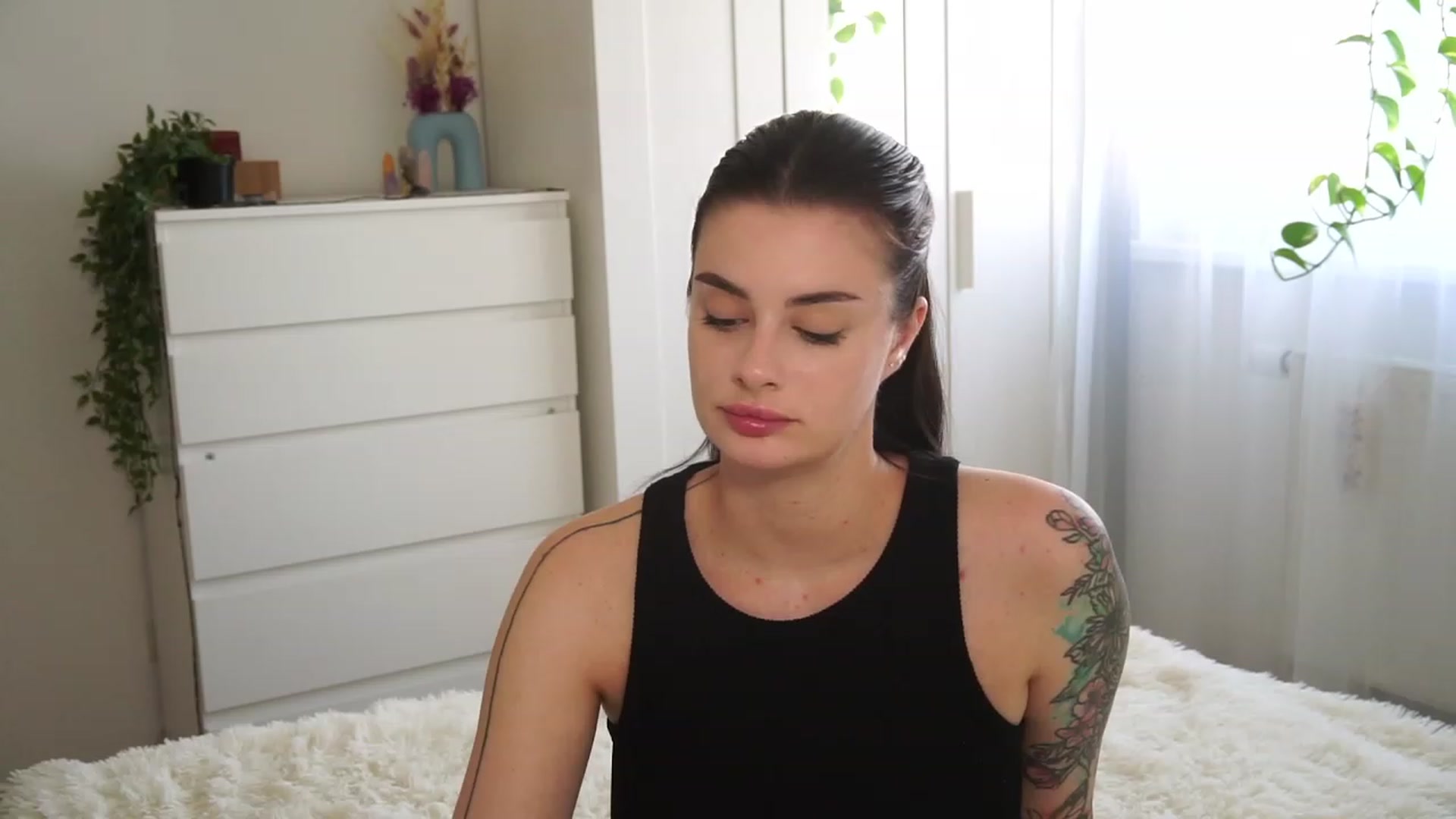 Gallery image thumbnail from lucynutty's myfreecams stream on, 09/17/2023, 09:52 image 15 of 20