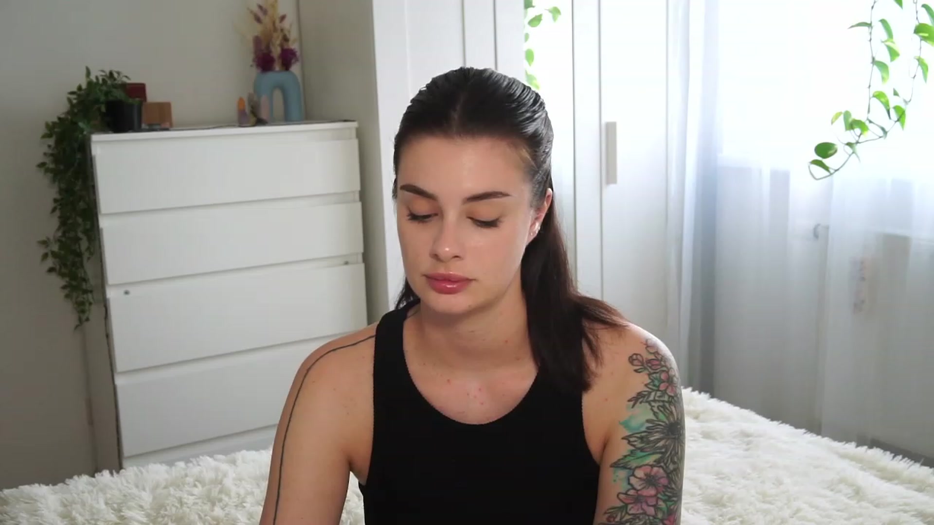 Gallery image thumbnail from lucynutty's myfreecams stream on, 09/17/2023, 11:18 image 2 of 20