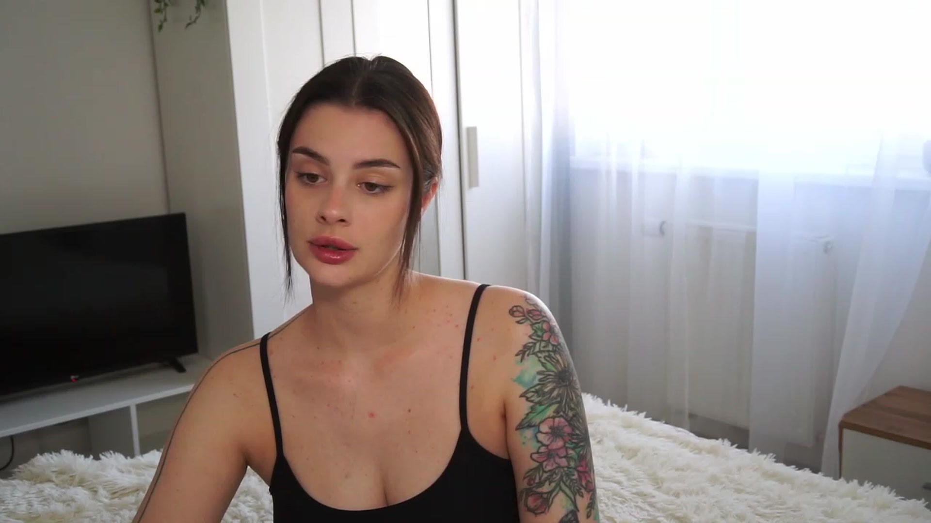 Gallery image thumbnail from lucynutty's myfreecams stream on, 09/29/2023, 09:11 image 3 of 20