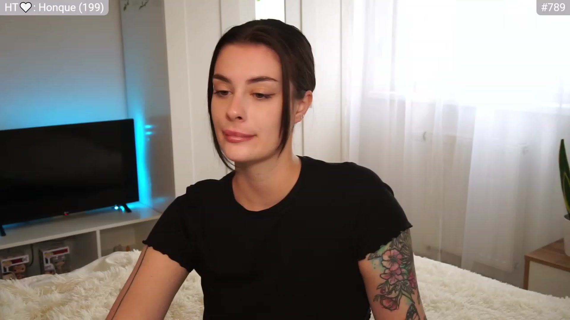 Gallery image thumbnail from lucynutty's myfreecams stream on, 10/10/2023, 08:40 image 4 of 20