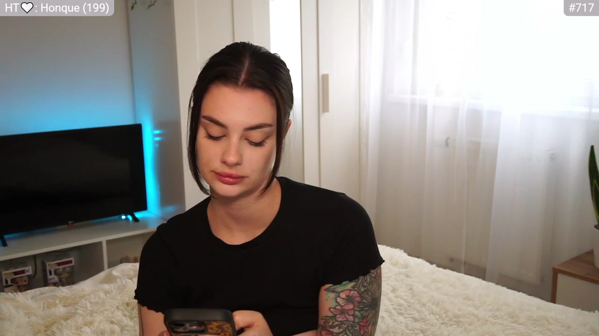 Gallery image thumbnail from lucynutty's myfreecams stream on, 10/10/2023, 08:40 image 10 of 20