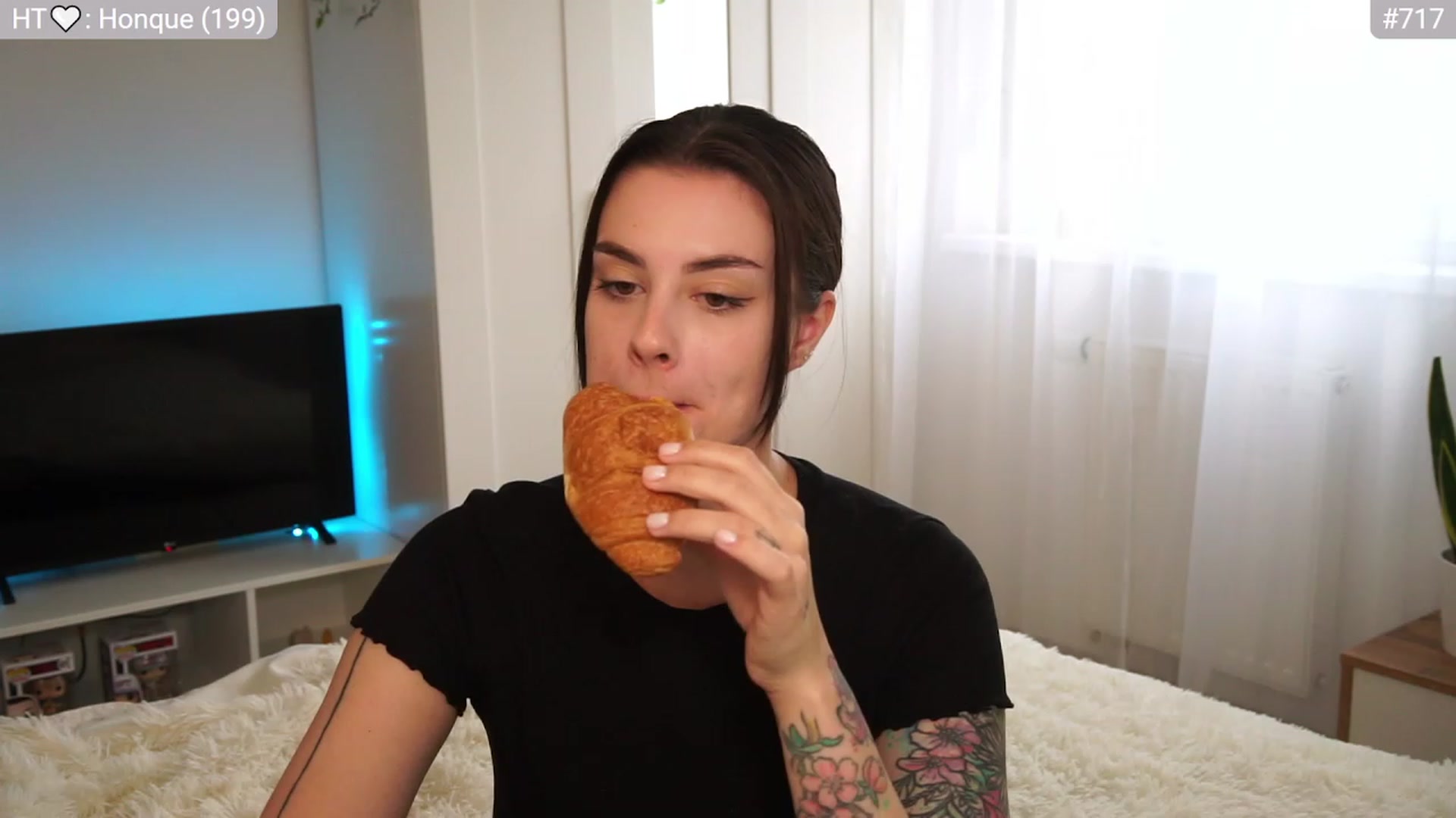 Gallery image thumbnail from lucynutty's myfreecams stream on, 10/10/2023, 08:40 image 17 of 20