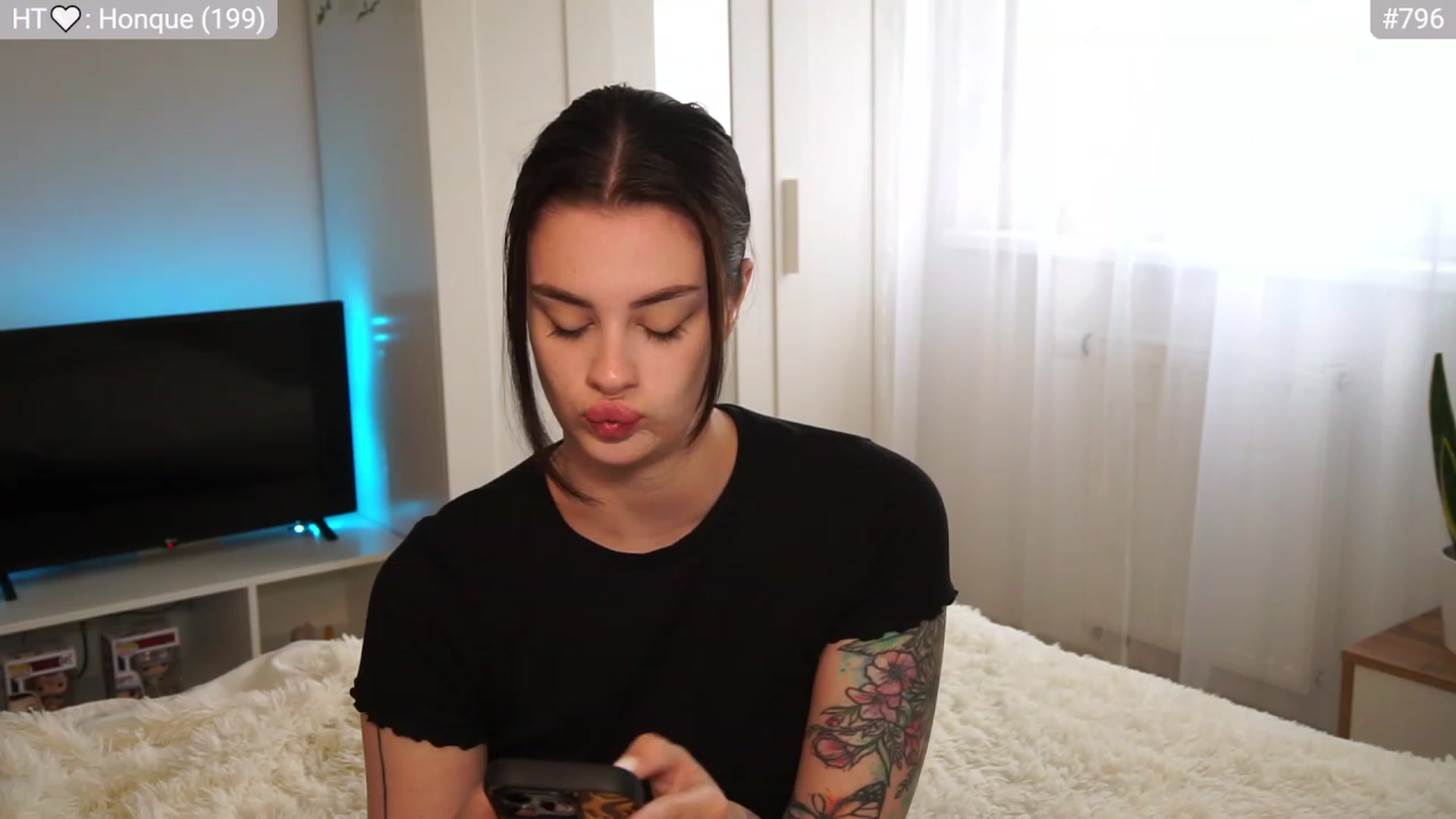 Gallery image thumbnail from lucynutty's myfreecams stream on, 10/10/2023, 08:40 image 2 of 20