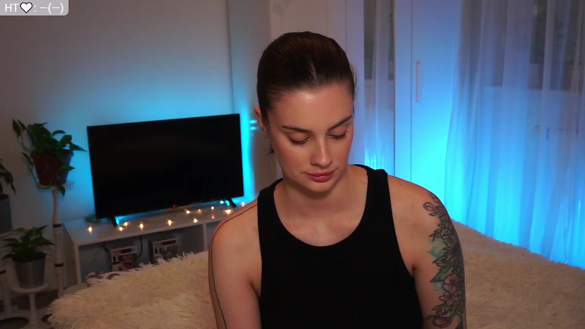 Gallery image thumbnail from lucynutty's myfreecams stream on, 11/12/2023, 16:32 image 6 of 20