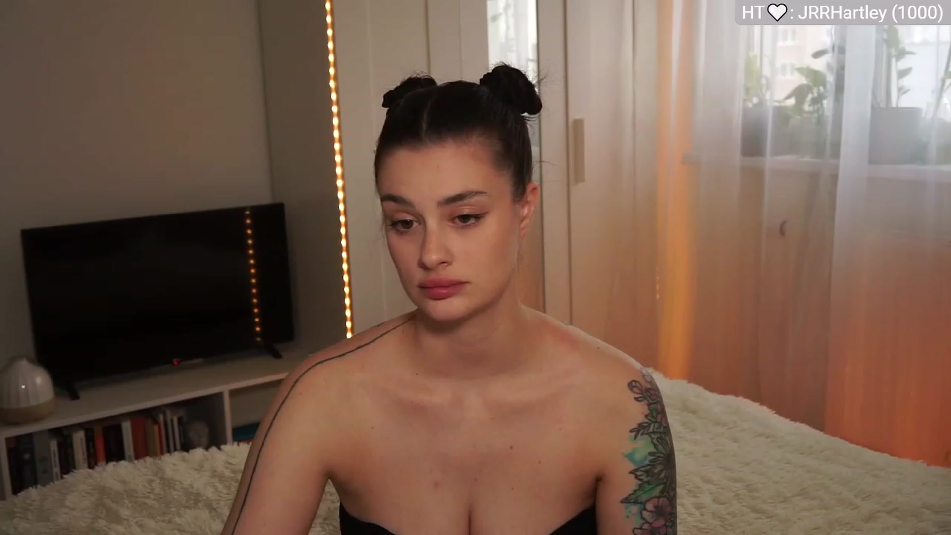 Gallery image thumbnail from lucynutty's myfreecams stream on, 12/02/2023, 11:51 image 18 of 20