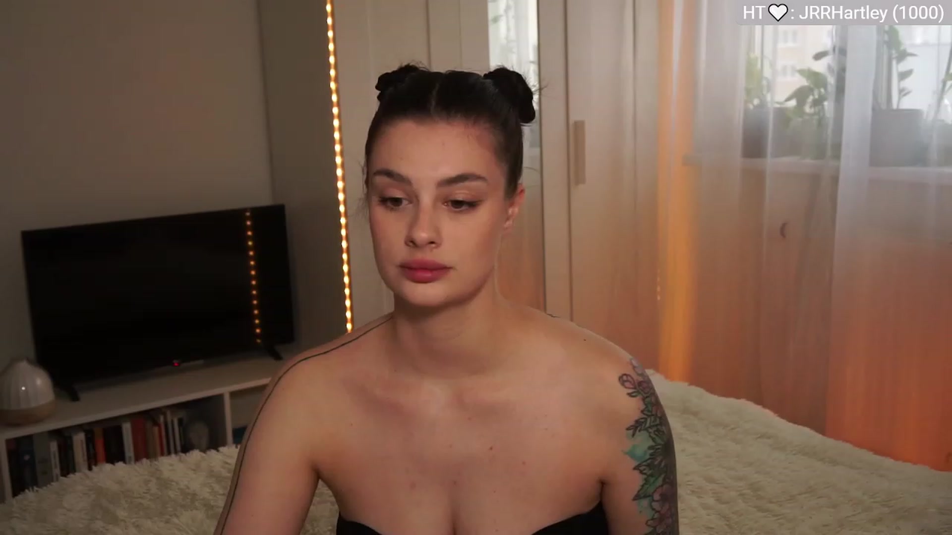 Gallery image thumbnail from lucynutty's myfreecams stream on, 12/02/2023, 11:51 image 12 of 20