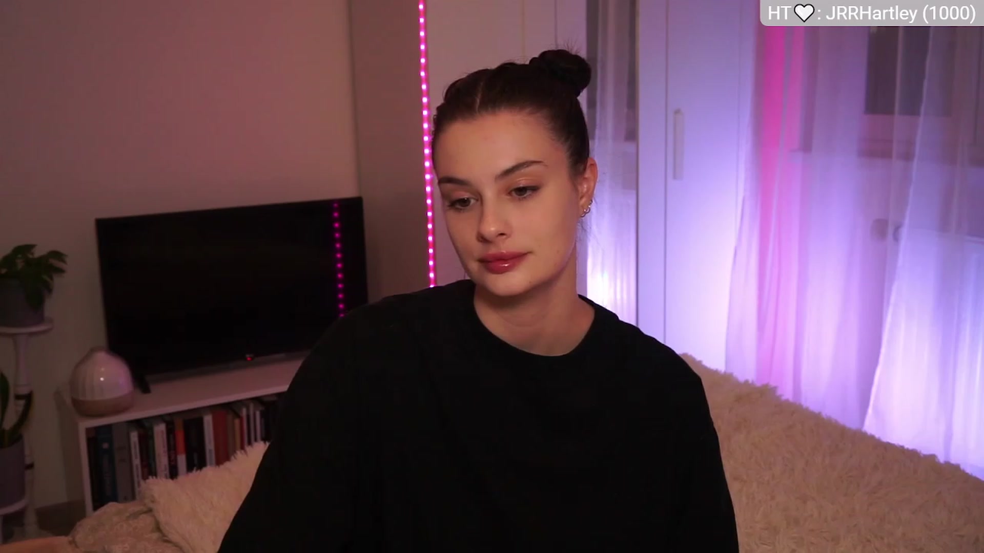 Gallery image thumbnail from lucynutty's myfreecams stream on, 12/11/2023, 15:34 image 18 of 20