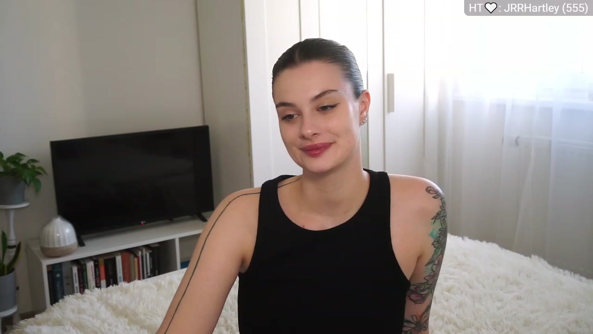 Gallery image thumbnail from lucynutty's myfreecams stream on, 12/16/2023, 11:43 image 13 of 20