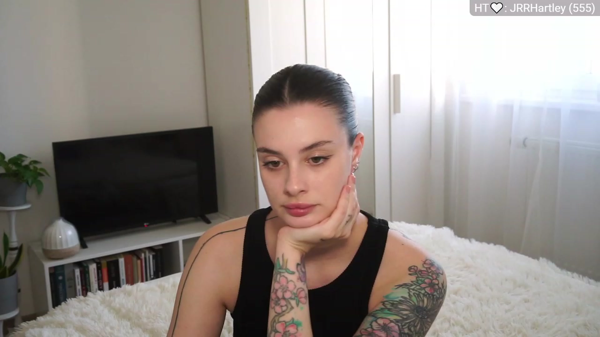 Gallery image thumbnail from lucynutty's myfreecams stream on, 12/16/2023, 11:43 image 18 of 20
