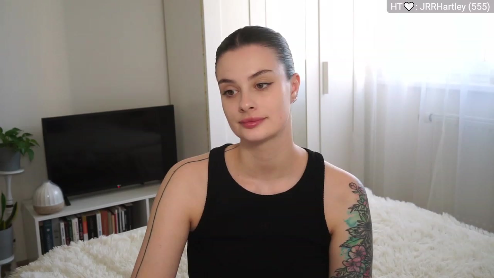 Gallery image thumbnail from lucynutty's myfreecams stream on, 12/16/2023, 11:43 image 9 of 20