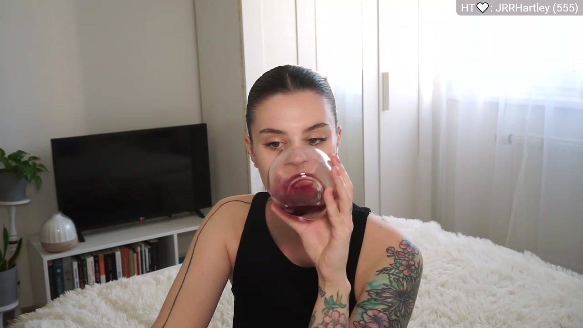 Gallery image thumbnail from lucynutty's myfreecams stream on, 12/16/2023, 11:43 image 19 of 20