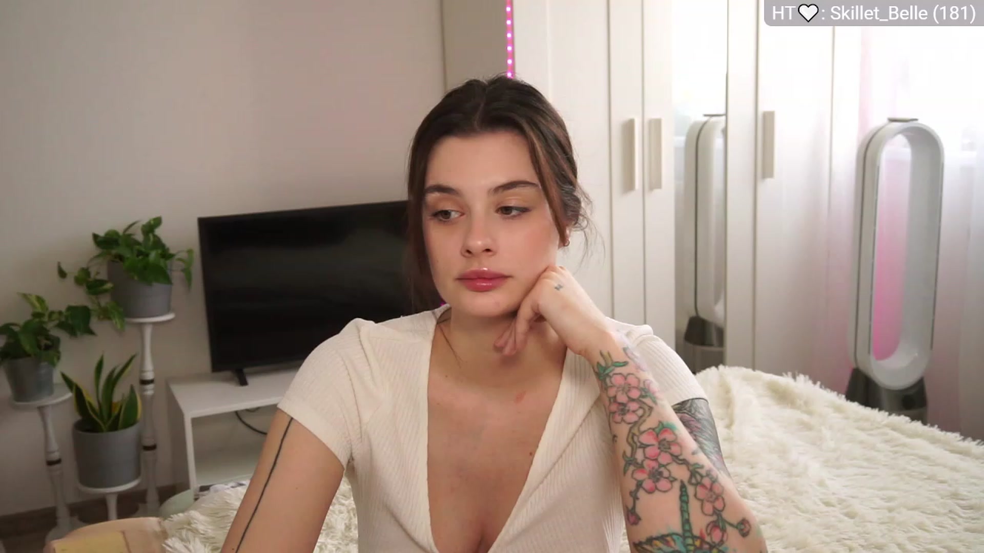 Gallery image thumbnail from lucynutty's myfreecams stream on, 01/02/2024, 11:59 image 20 of 20