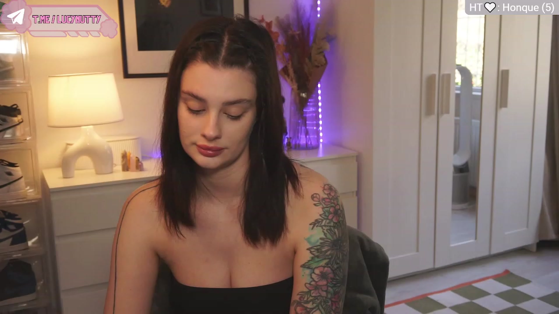 Gallery image thumbnail from lucynutty's myfreecams stream on, 01/26/2024, 10:51 image 6 of 20