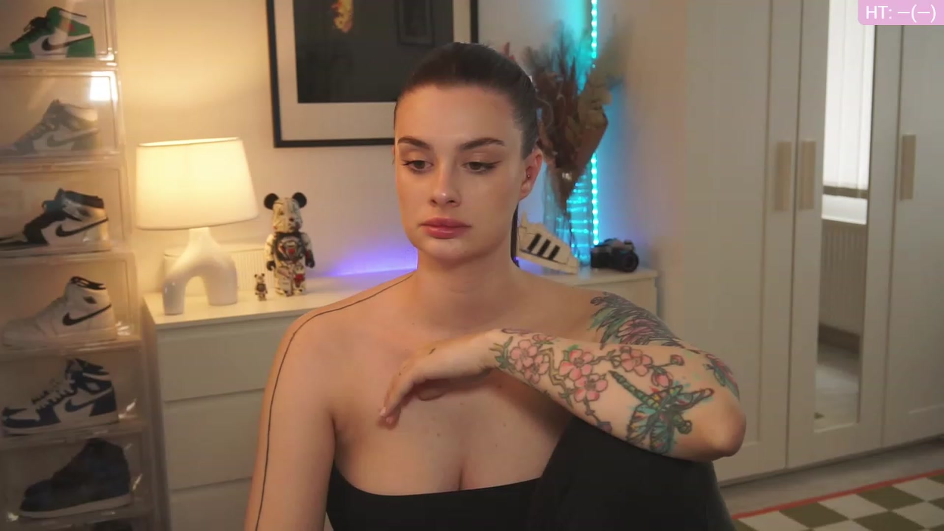 Gallery image thumbnail from lucynutty's myfreecams stream on, 02/20/2024, 09:38 image 19 of 20