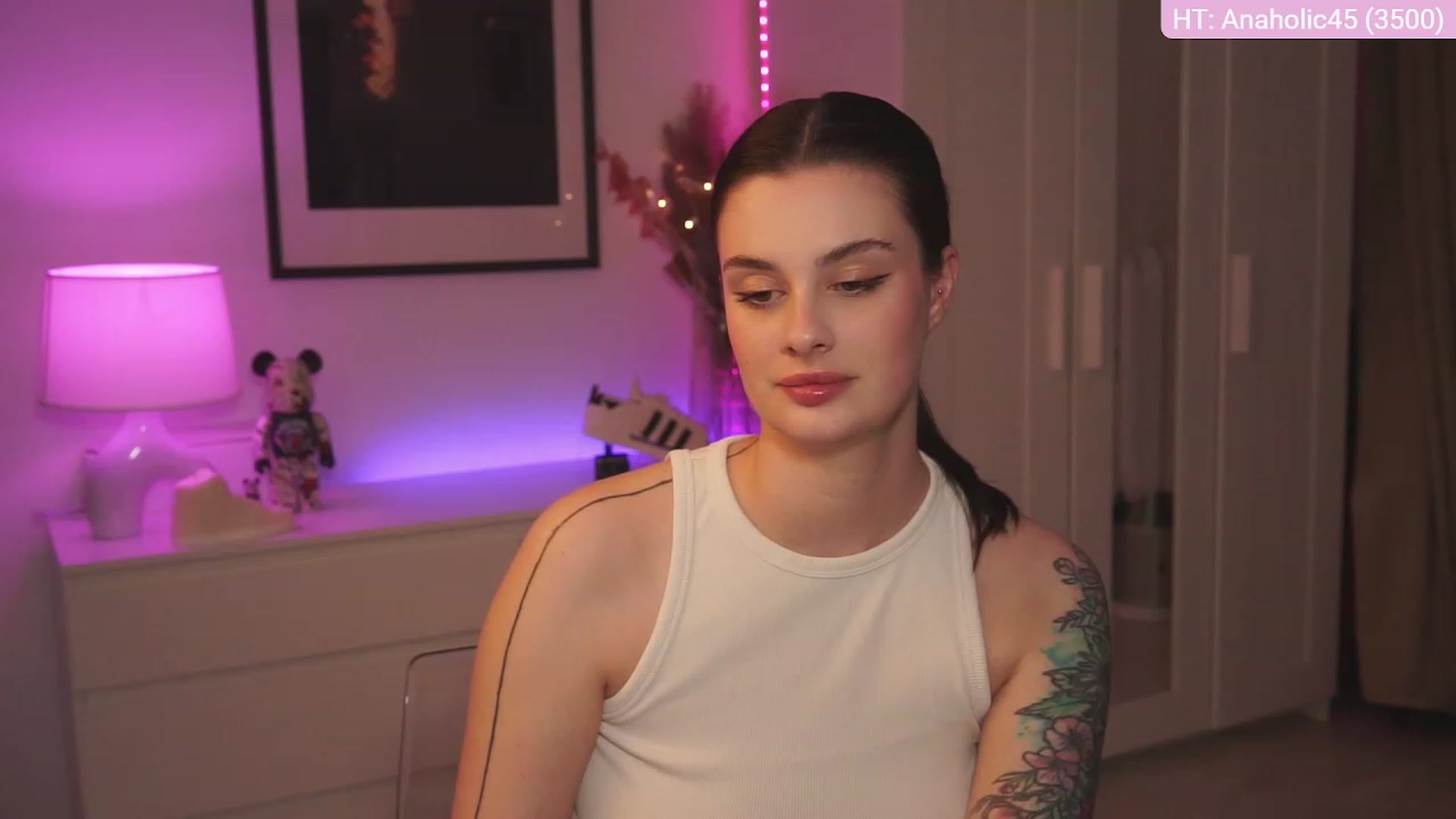 Gallery image thumbnail from lucynutty's myfreecams stream on, 03/07/2024, 17:11 image 18 of 20