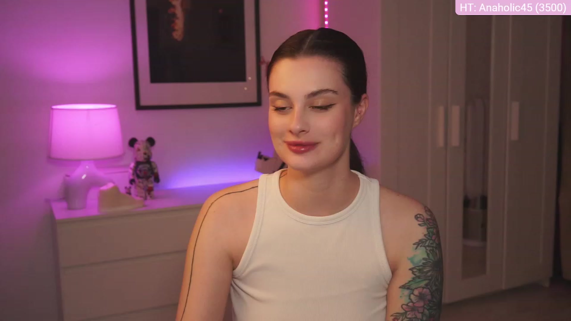 Gallery image thumbnail from lucynutty's myfreecams stream on, 03/07/2024, 17:11 image 6 of 20