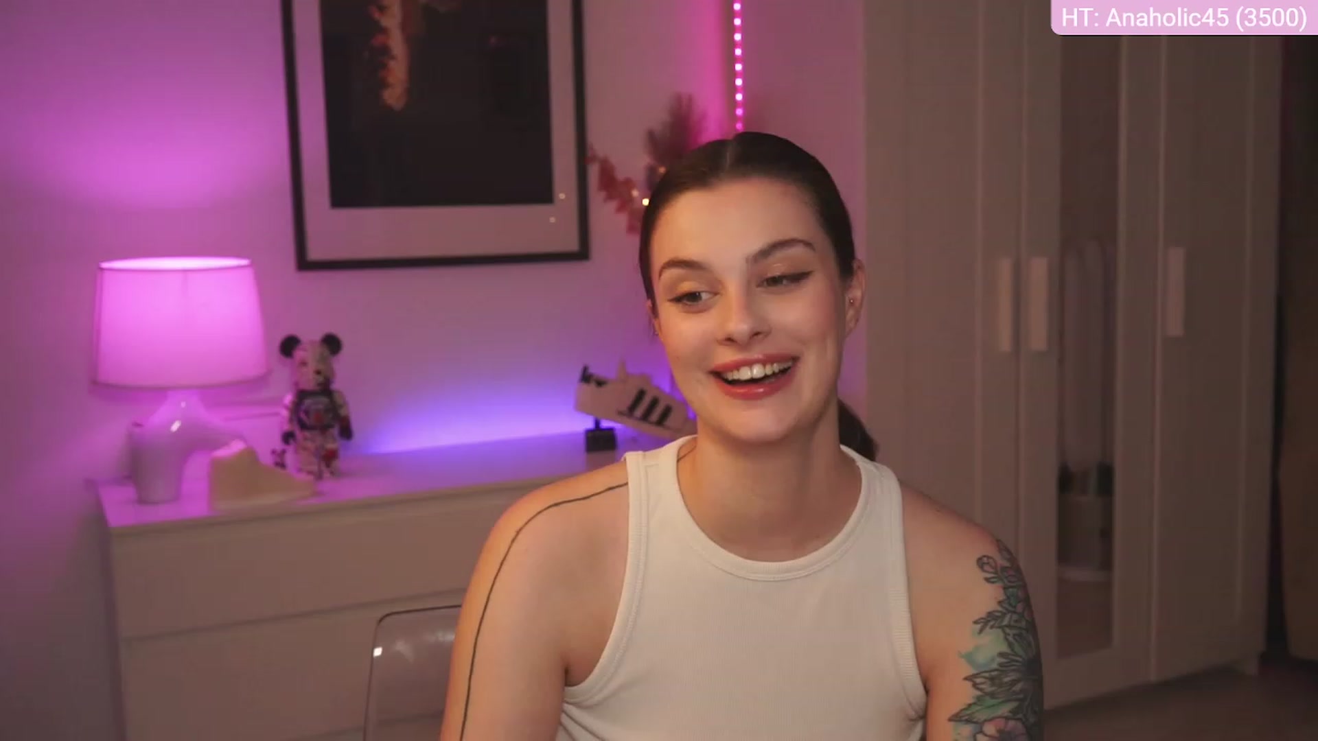 Gallery image thumbnail from lucynutty's myfreecams stream on, 03/07/2024, 17:11 image 15 of 20