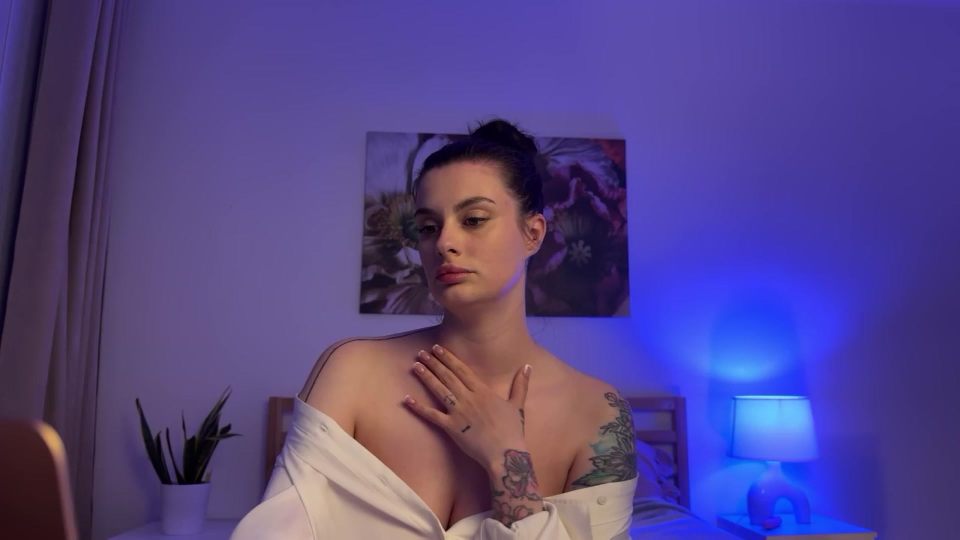 Gallery image thumbnail from lucynutty's myfreecams stream on, 04/04/2024, 18:45 image 10 of 20