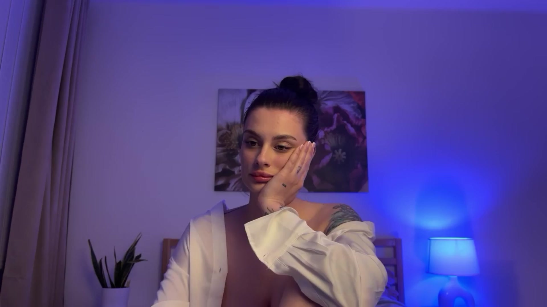 Gallery image thumbnail from lucynutty's myfreecams stream on, 04/04/2024, 18:45 image 18 of 20
