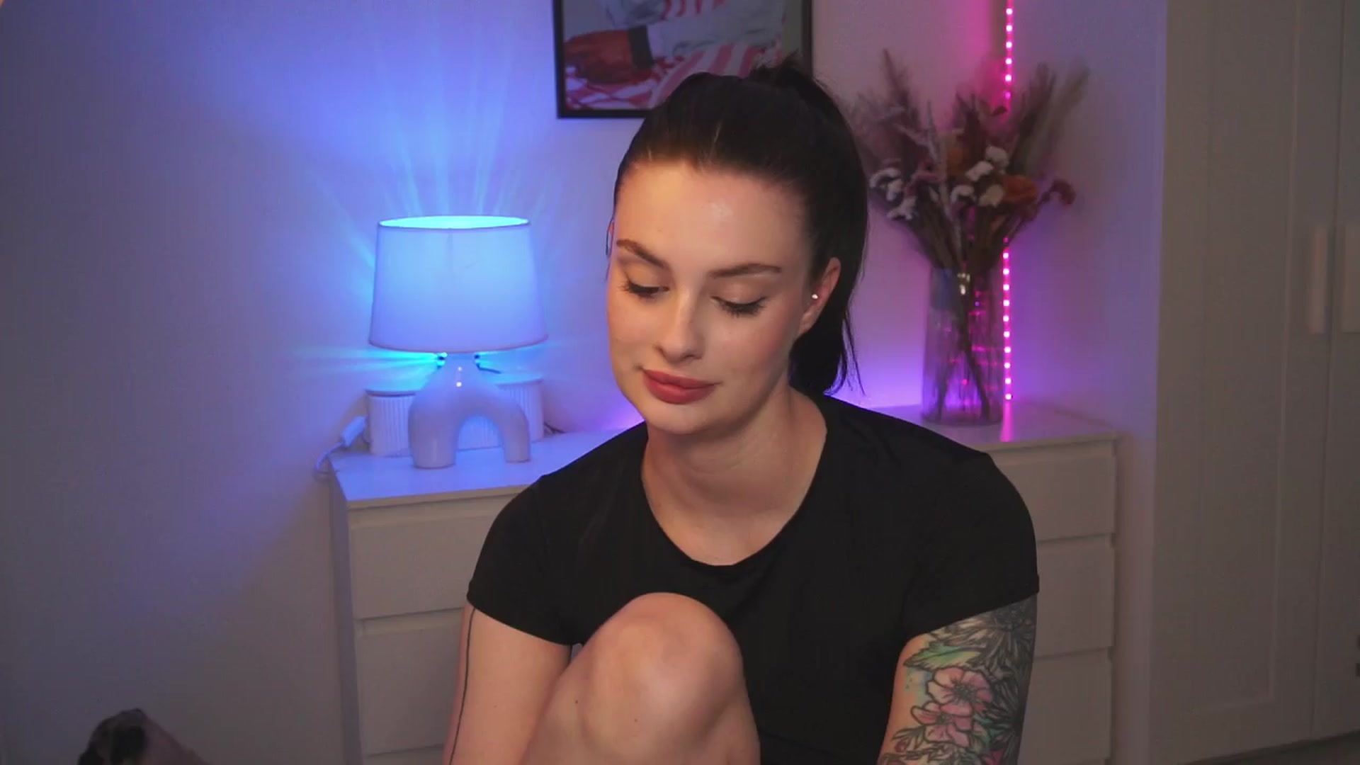 Gallery image thumbnail from lucynutty's myfreecams stream on, 04/10/2024, 16:37 image 12 of 20