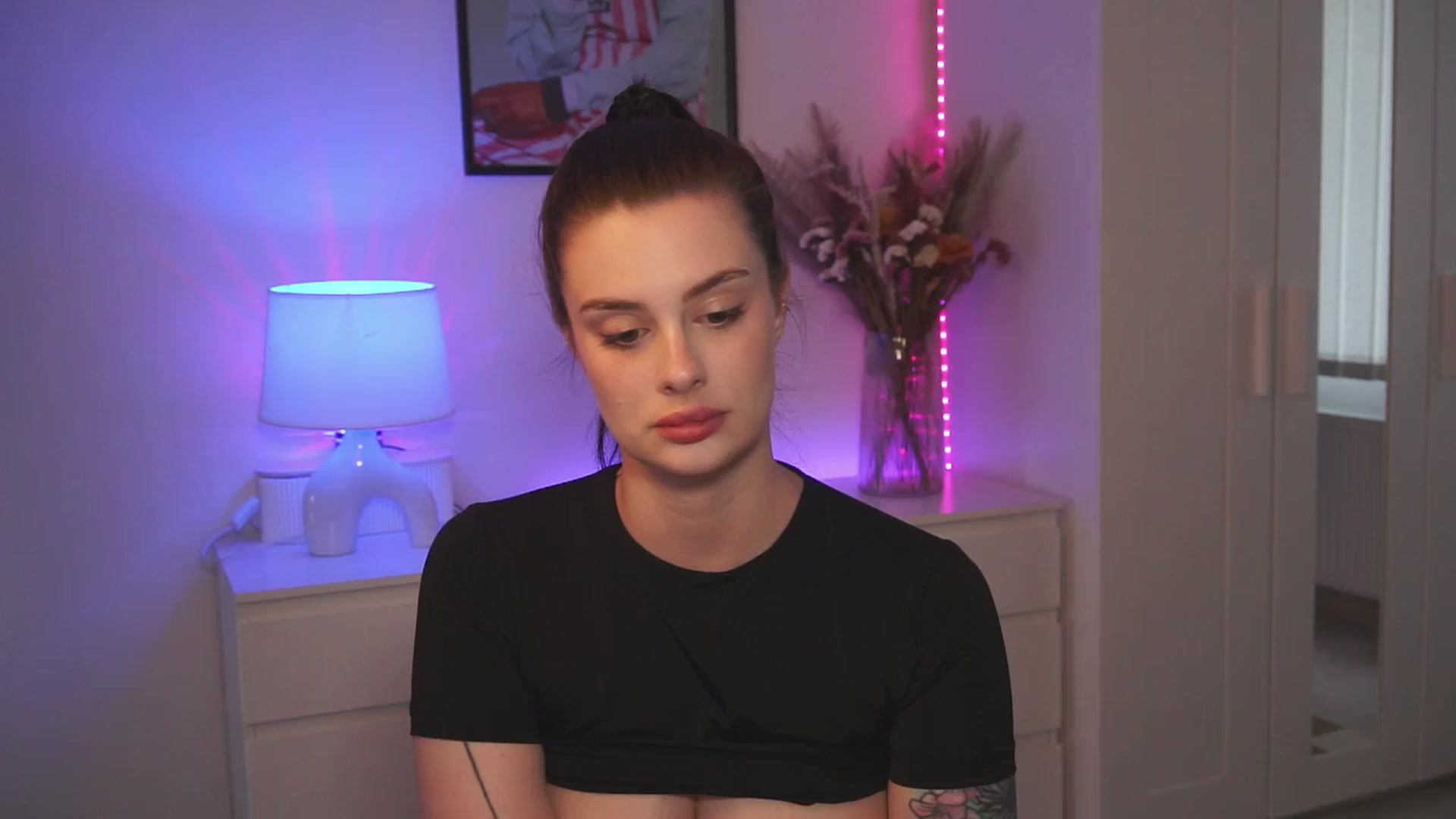 Gallery image thumbnail from lucynutty's myfreecams stream on, 04/14/2024, 16:14 image 14 of 20
