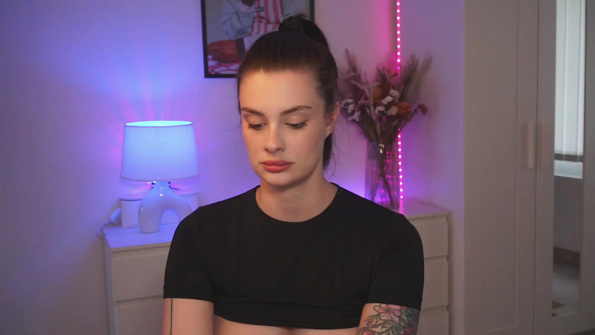 Gallery image thumbnail from lucynutty's myfreecams stream on, 04/14/2024, 16:14 image 9 of 20
