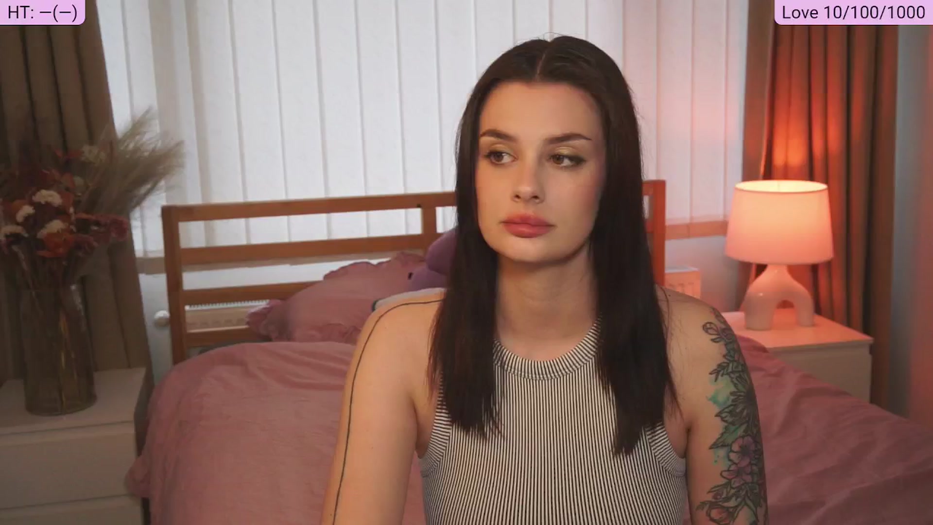 Gallery image thumbnail from lucynutty's myfreecams stream on, 05/10/2024, 17:30 image 1 of 20