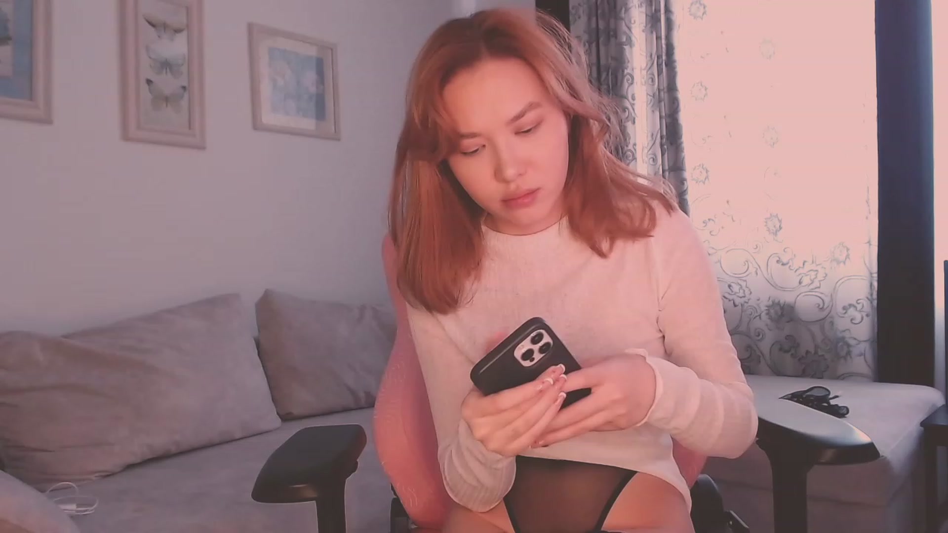 Gallery image thumbnail from luinaa's myfreecams stream on, 03/05/2023, 10:11 image 6 of 20