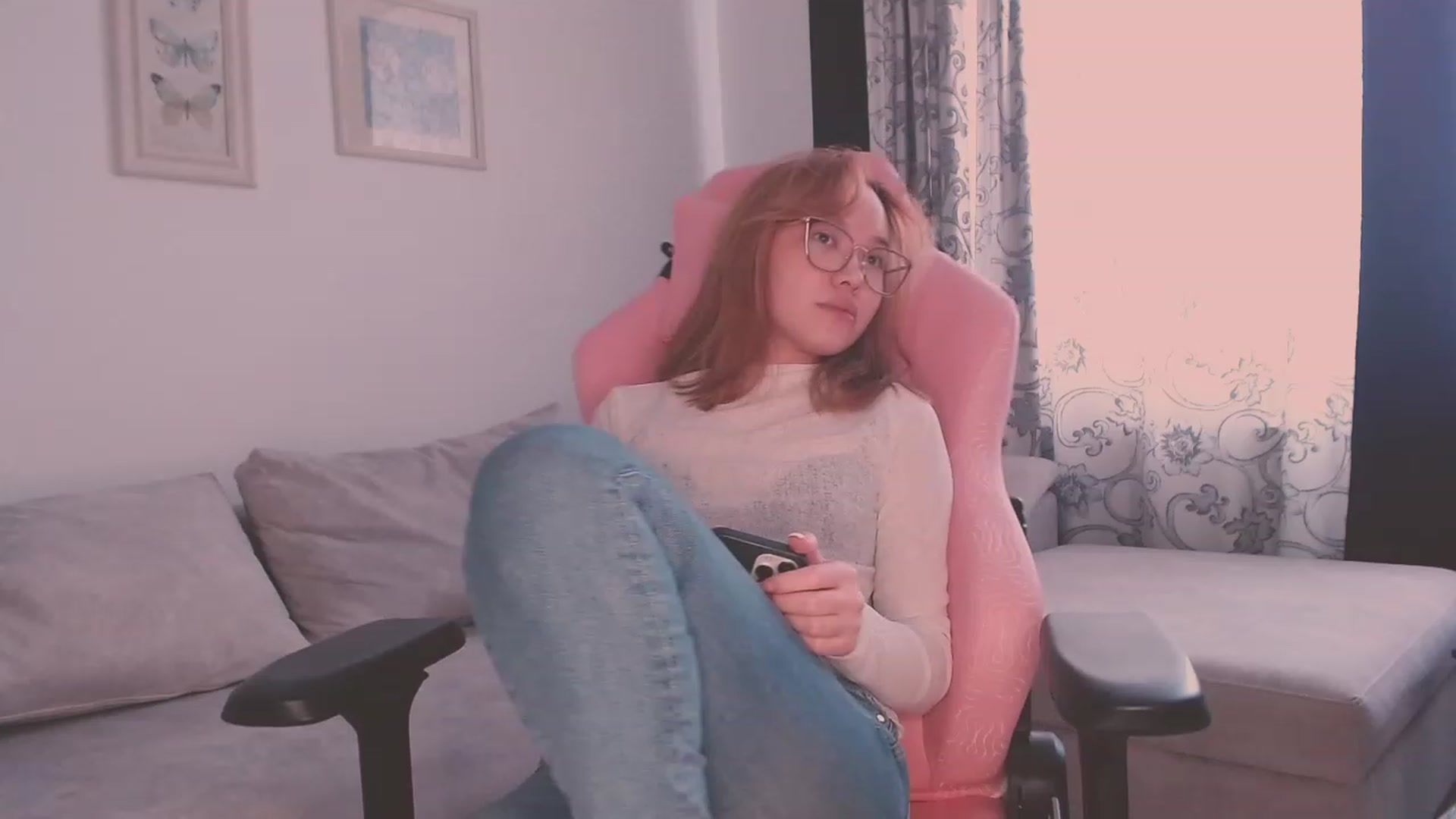 Gallery image thumbnail from luinaa's myfreecams stream on, 03/06/2023, 10:13 image 16 of 20