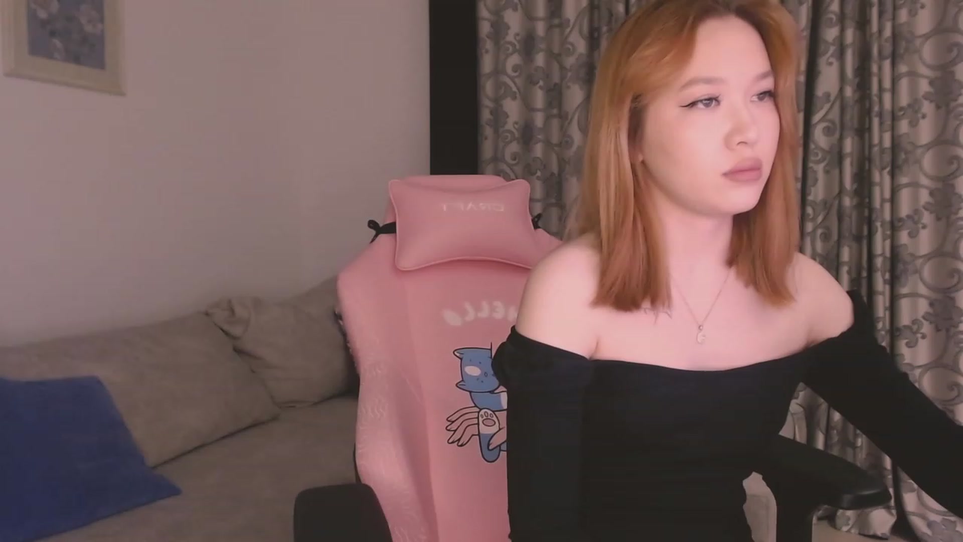 Gallery image thumbnail from luinaa's myfreecams stream on, 03/26/2023, 16:04 image 19 of 20