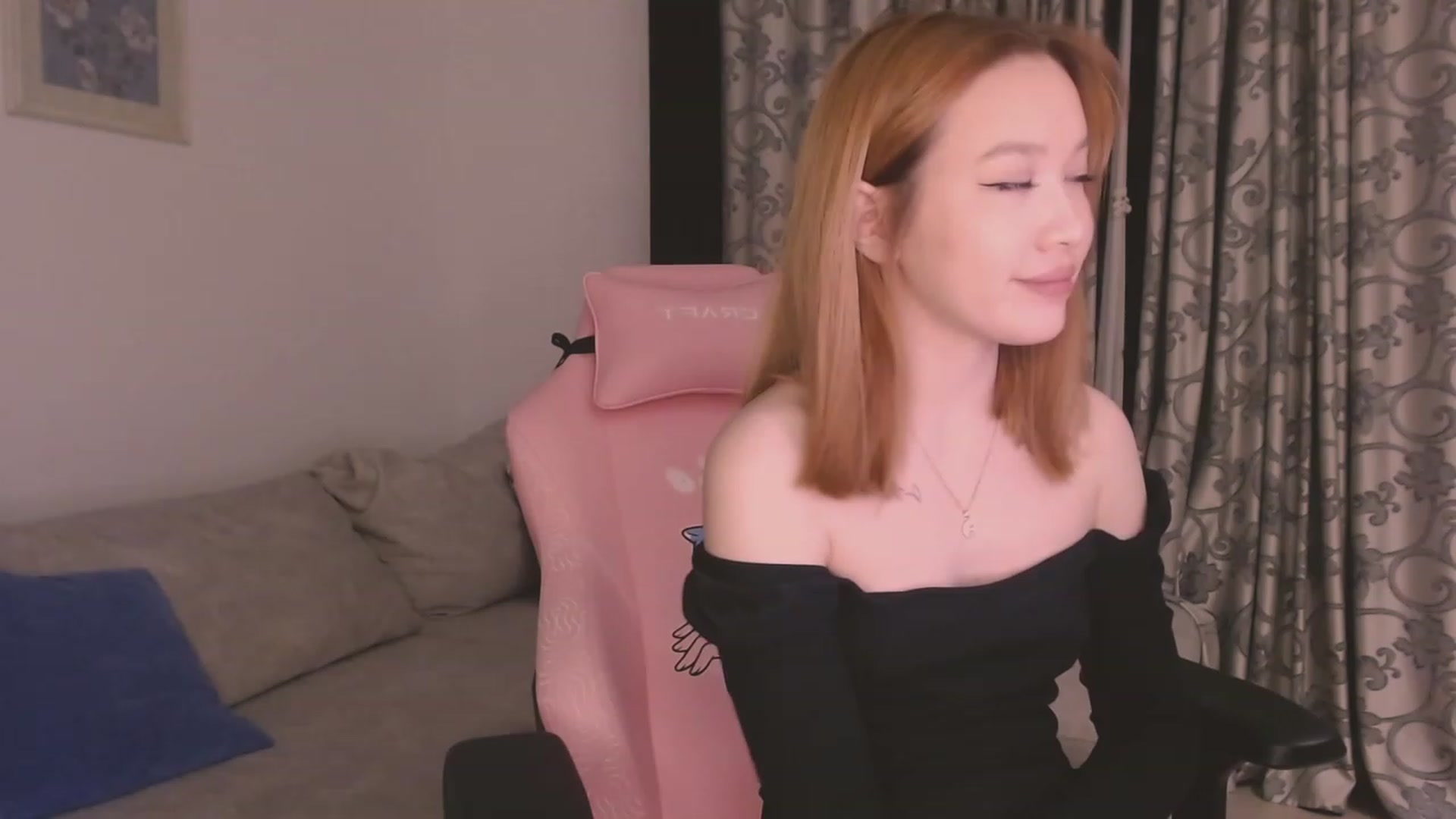 Gallery image thumbnail from luinaa's myfreecams stream on, 03/26/2023, 16:04 image 20 of 20