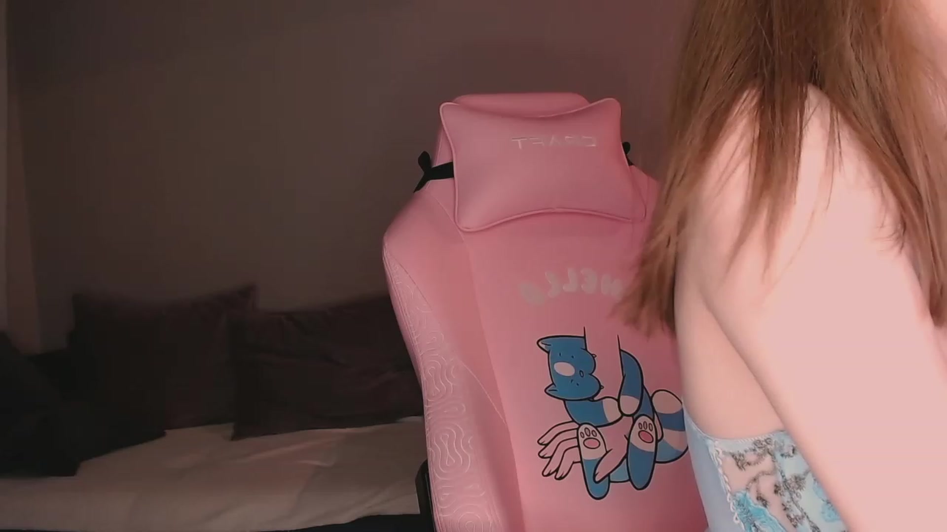 Gallery image thumbnail from luinaa's myfreecams stream on, 05/14/2023, 17:24 image 13 of 20