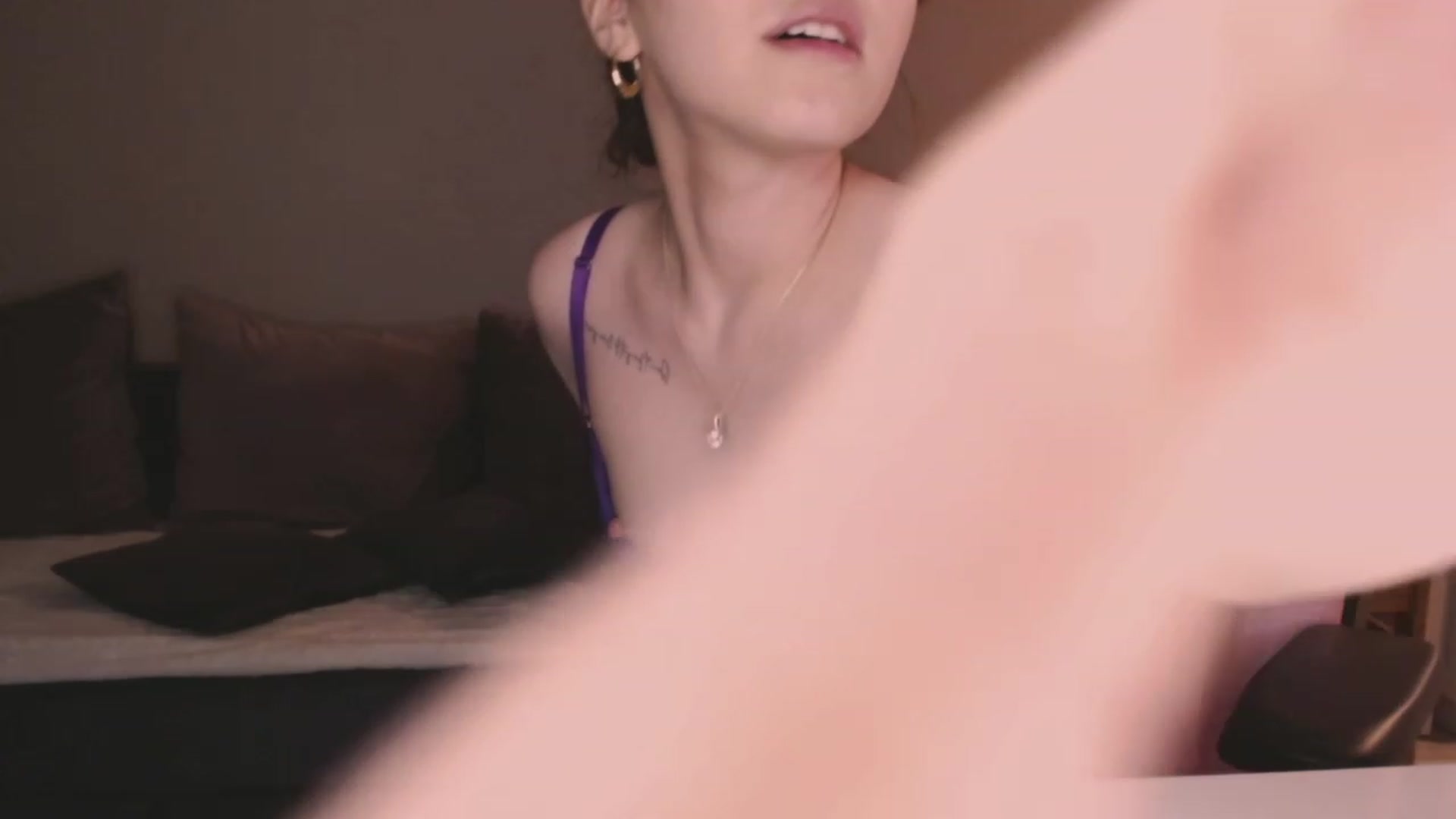 Gallery image thumbnail from luinaa's myfreecams stream on, 06/02/2023, 18:35 image 7 of 20