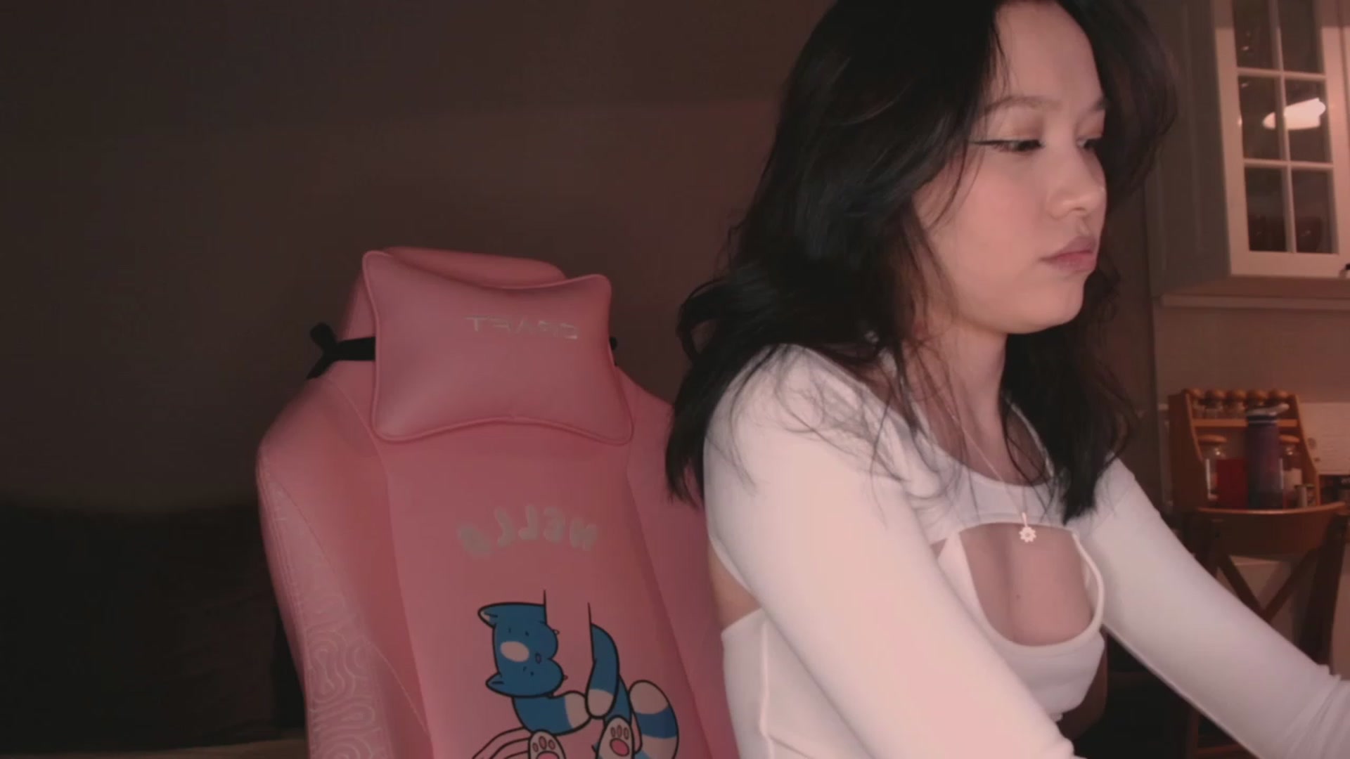 Gallery image thumbnail from luinaa's myfreecams stream on, 06/11/2023, 18:13 image 5 of 20