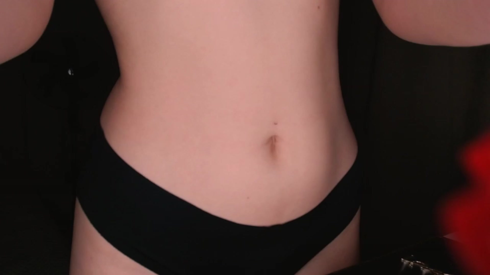 Gallery image thumbnail from luinaa's myfreecams stream on, 07/31/2023, 23:46 image 12 of 20