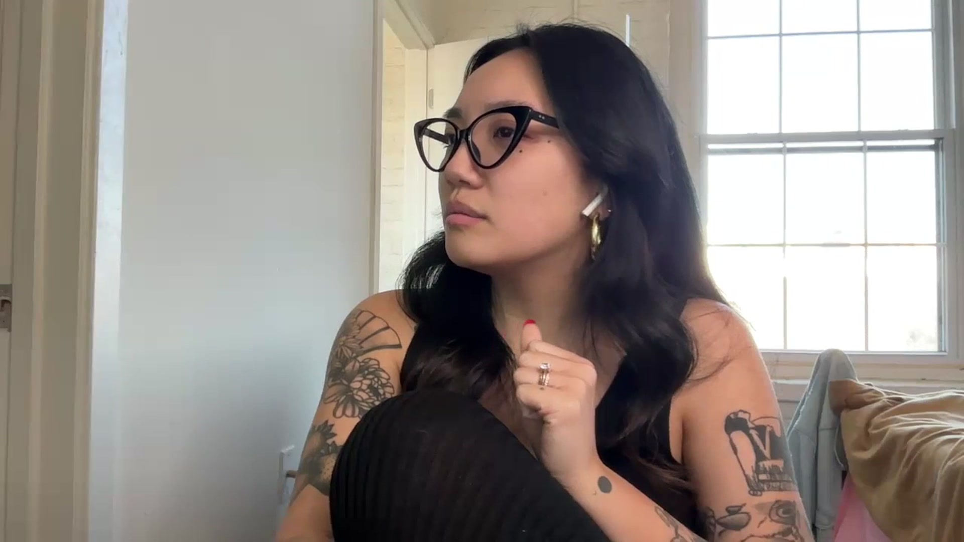 Gallery image thumbnail from luna_tsukiko's myfreecams stream on, 03/29/2024, 14:47 image 2 of 20