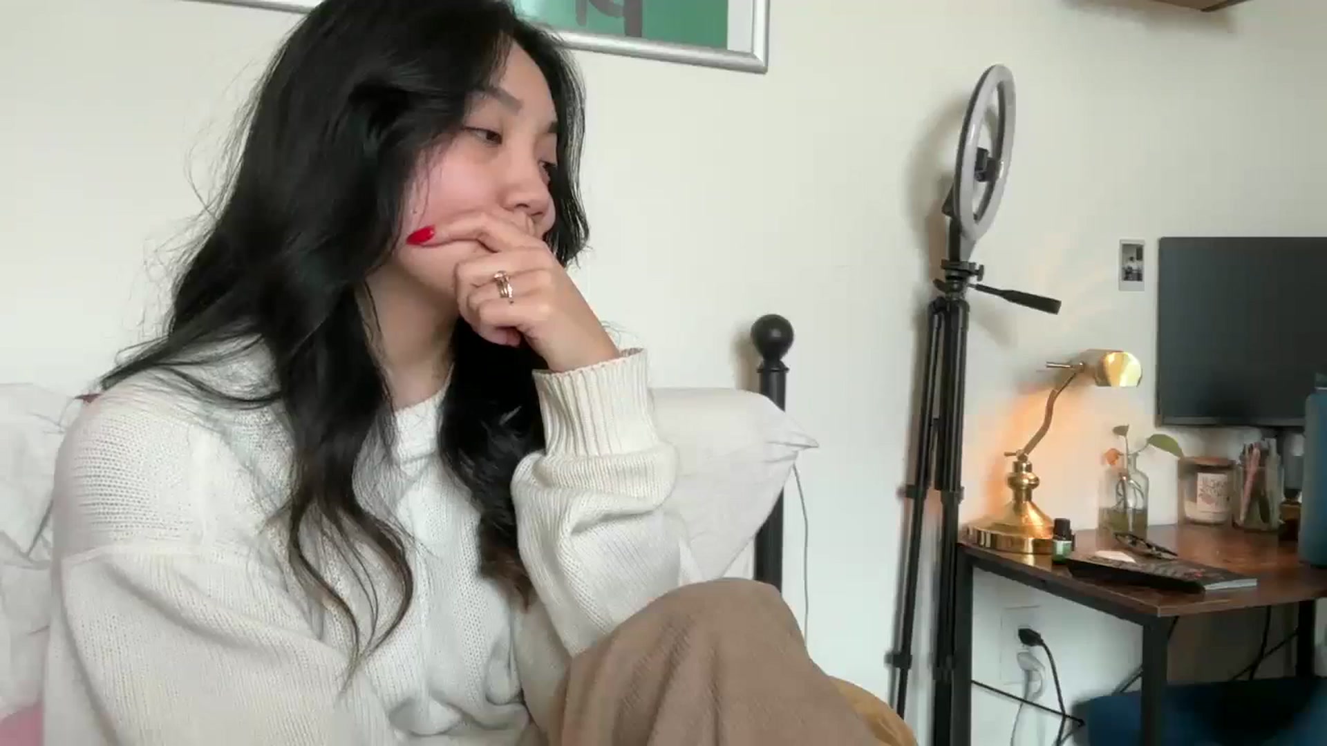 Gallery image thumbnail from luna_tsukiko's myfreecams stream on, 03/30/2024, 19:15 image 11 of 20