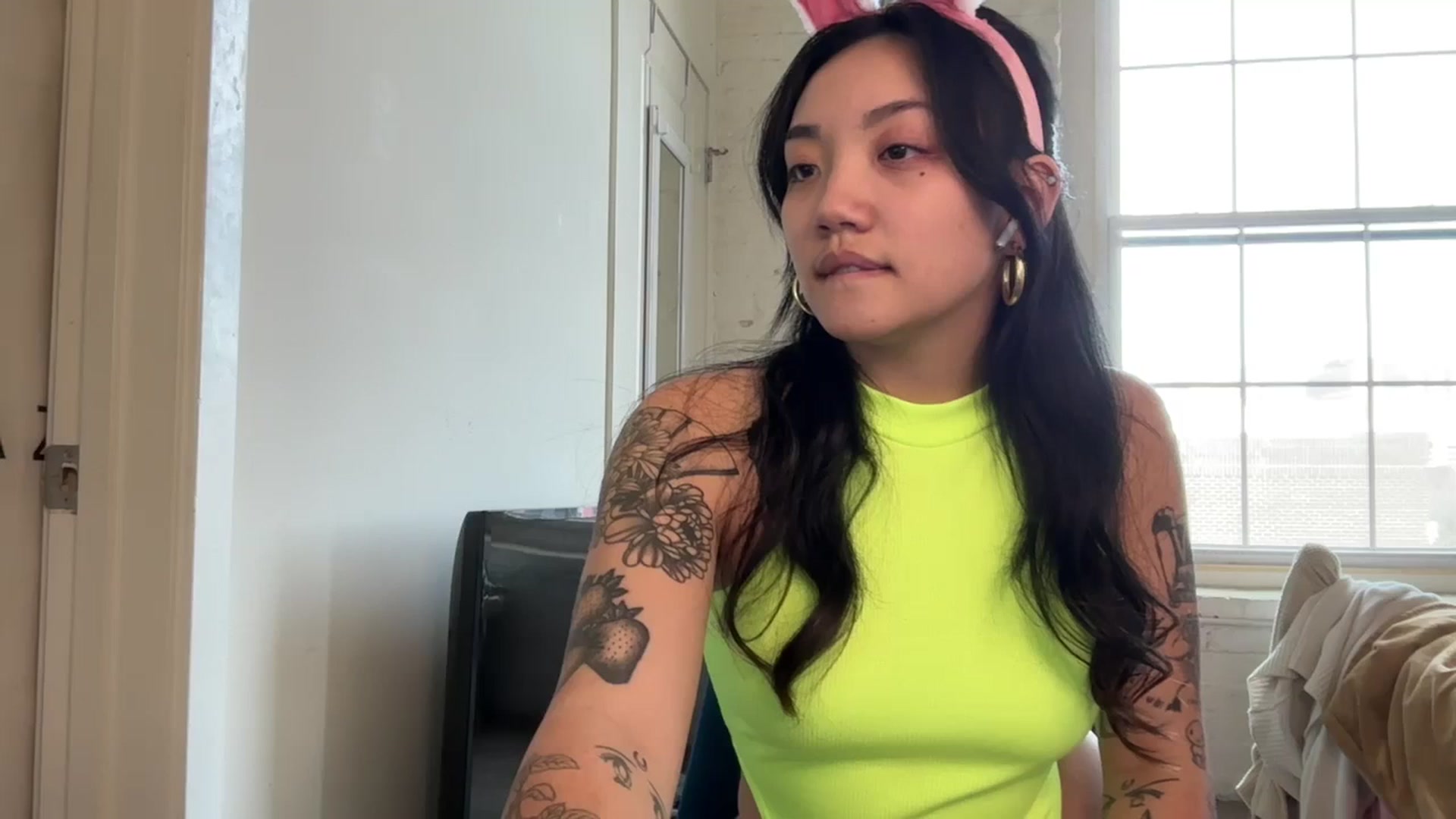 Gallery image thumbnail from luna_tsukiko's myfreecams stream on, 03/31/2024, 13:36 image 18 of 20