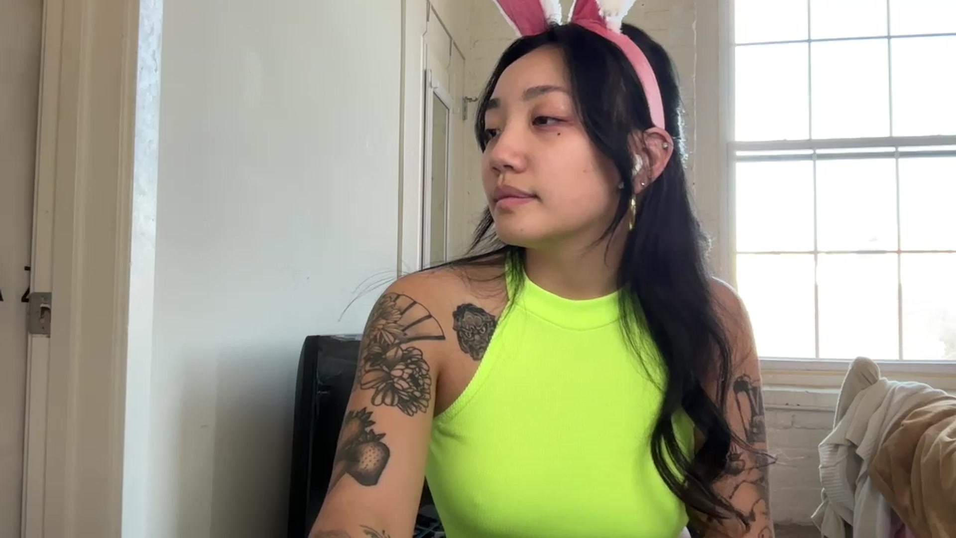 Gallery image thumbnail from luna_tsukiko's myfreecams stream on, 03/31/2024, 13:36 image 6 of 20