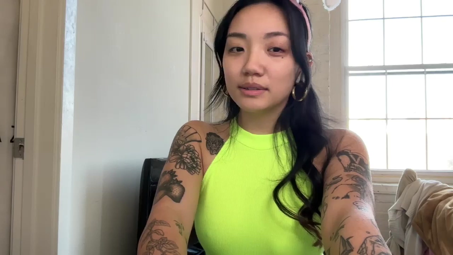 Gallery image thumbnail from luna_tsukiko's myfreecams stream on, 03/31/2024, 13:36 image 7 of 20