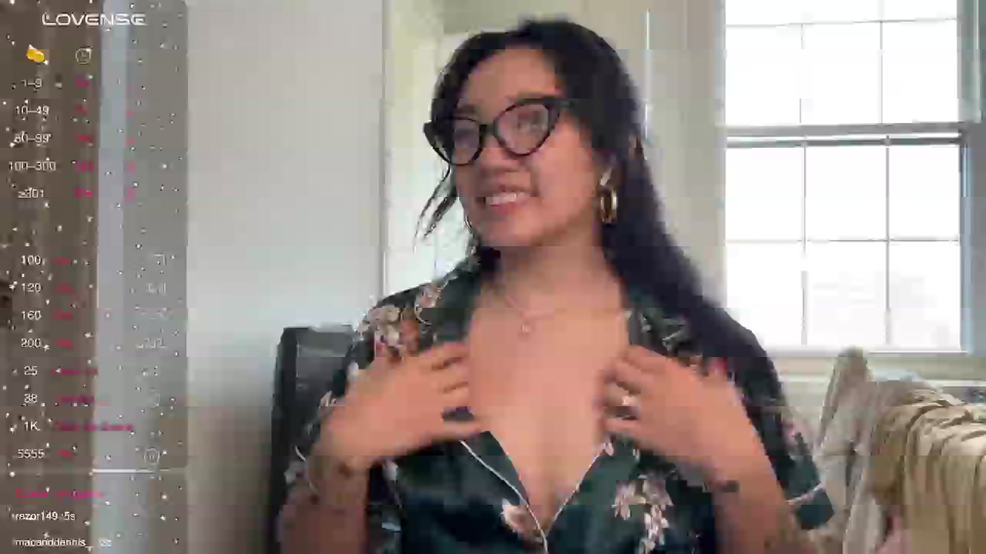 Gallery image thumbnail from luna_tsukiko's myfreecams stream on, 03/31/2024, 17:07 image 13 of 20