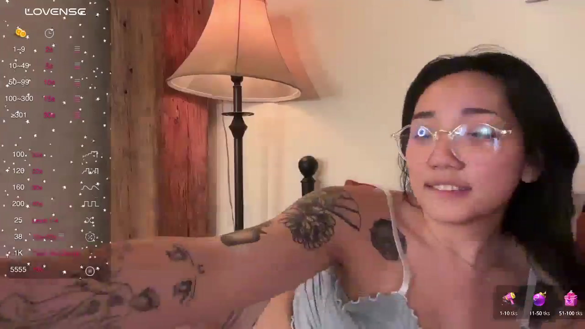 Gallery image thumbnail from luna_tsukiko's myfreecams stream on, 04/02/2024, 03:07 image 19 of 20